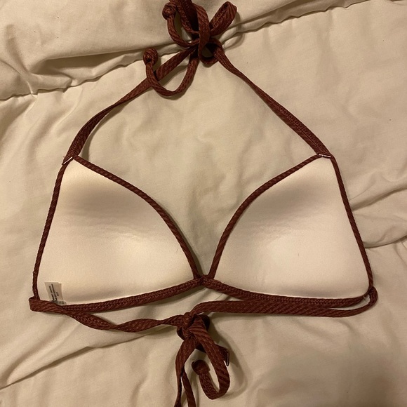 Maroon/Pink Victoria’s secret bikini top - Picture 3 of 3